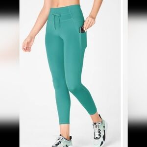 FABLETICS Ultra Cool Shine Panel Leggings